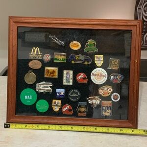 Vintage Shadow Box, Pins Indy 500, pin from Uno Indy Race Team, plus more